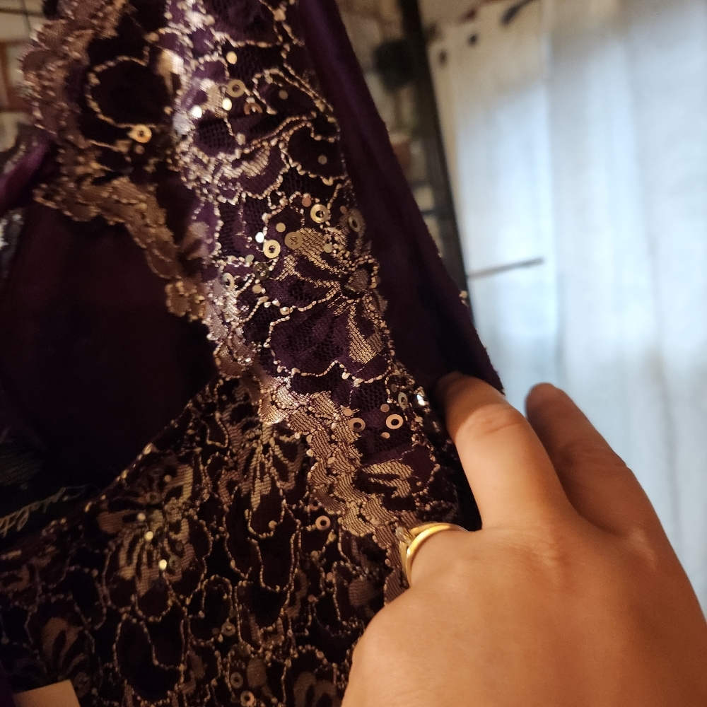 Brand New With Tags Womans Purple and White Flower Pattern Maxi Dress - Picture 8 of 9